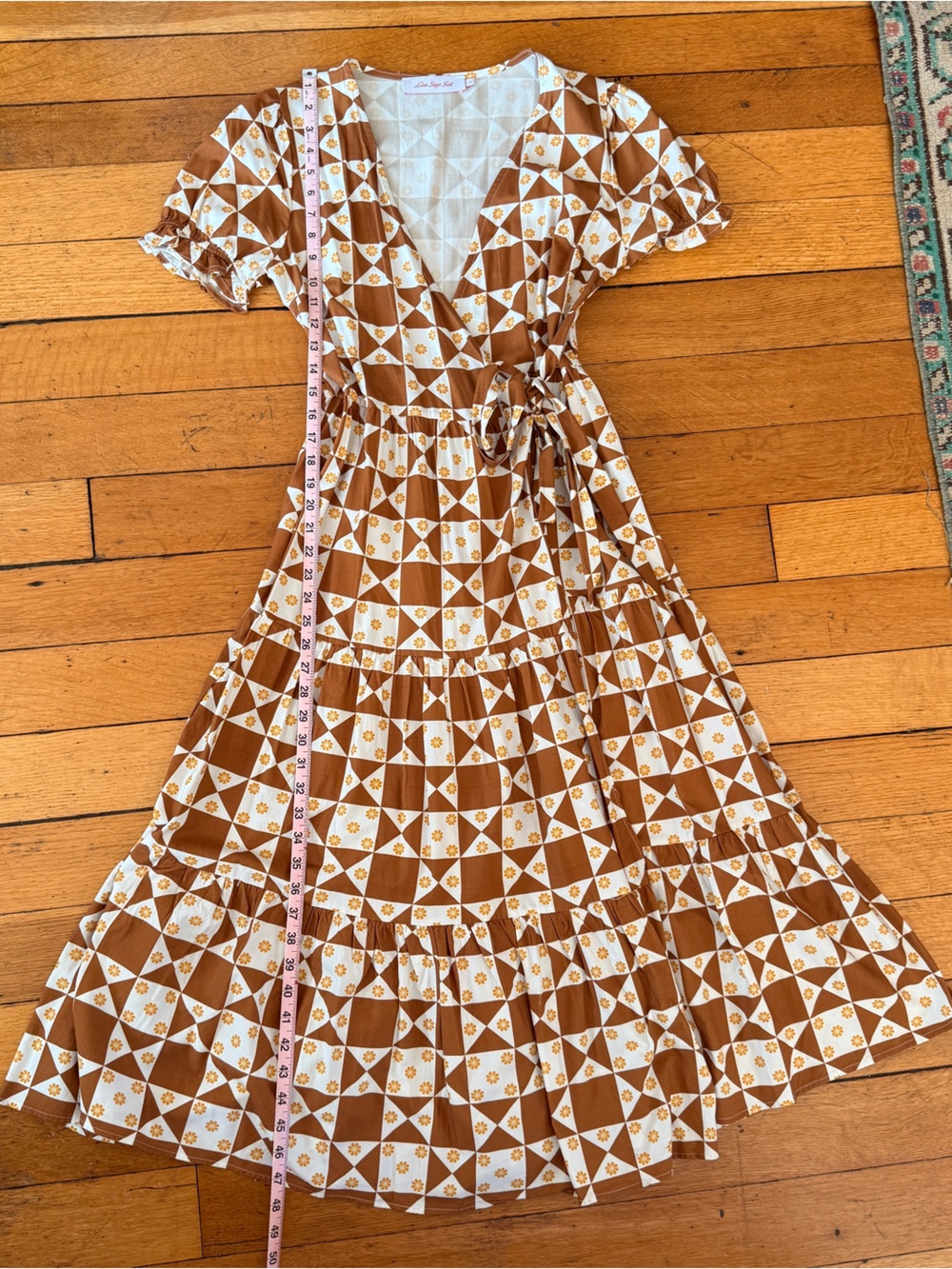 Lisa Says Gah Victoria Wrap Dress: Floral Quilt Toasted Pecan - Picture 6 of 8